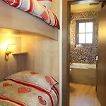 Teddybaer Ski-to-door Apartment