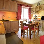 Teddybaer Ski-to-door Apartment *