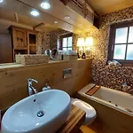 Teddybaer Ski-to-door Apartment