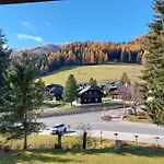 Teddybaer Ski-to-door Apartment *